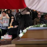 Pemakaman Ayahanda Anjasmara (Deki Prayoga/bintang.com)