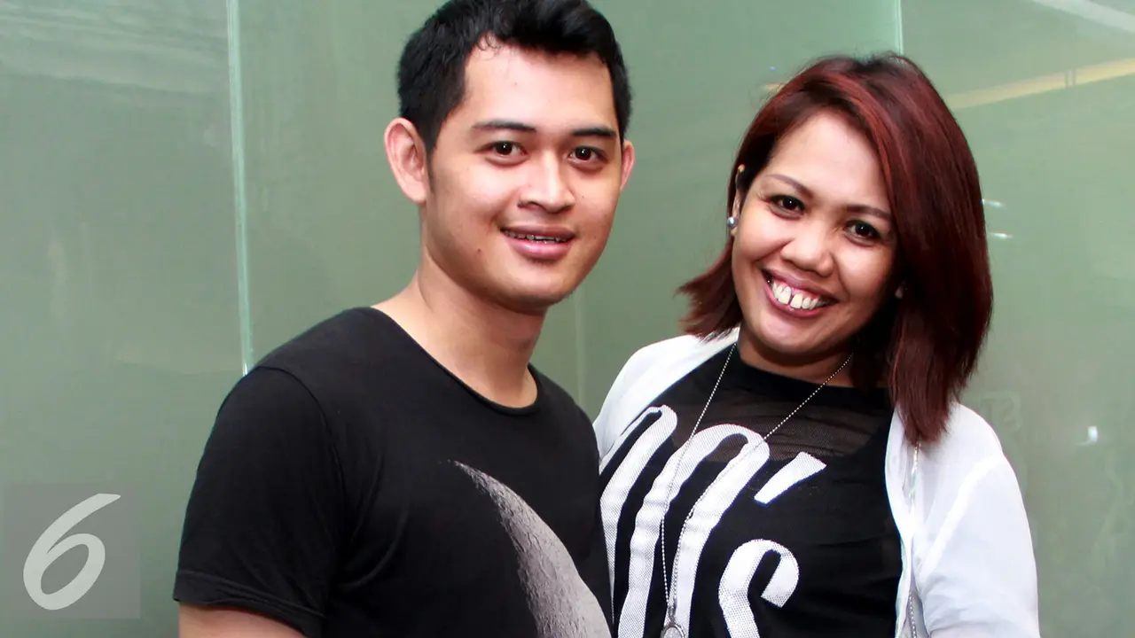 Elly Sugigi dan Ferry Anggara