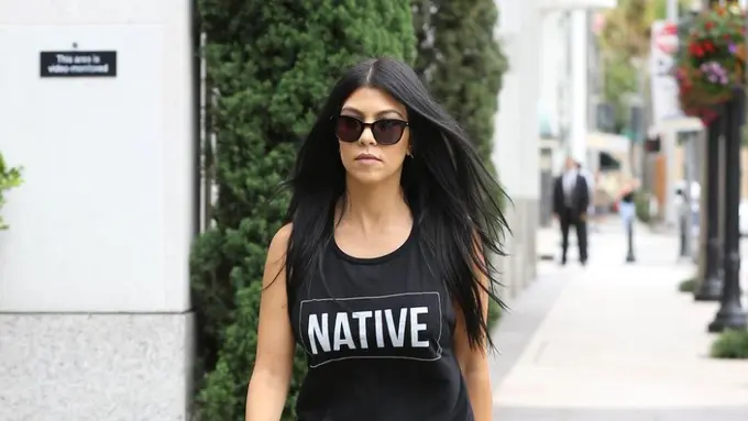 [Bintang] Kourtney Kardashian