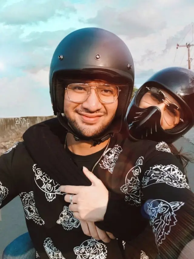 Ammar Zoni dan Irish Bella (Instagram/ ammarzoni - https://www.instagram.com/p/BsZu-FkhEnU/)
