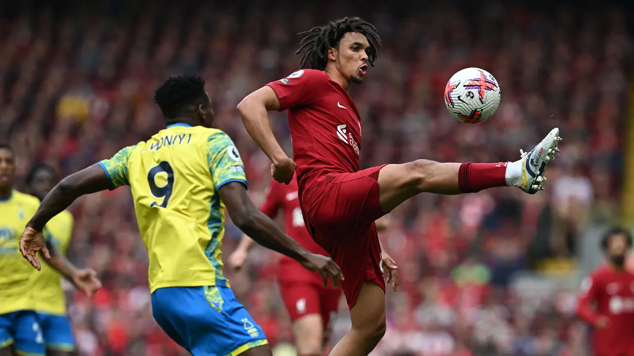 Foto: Liverpool Amankan Kemenangan Susah Payah atas Nottingham Forest di Liga Inggris Melalui Gol Penentu Mohamed Salah