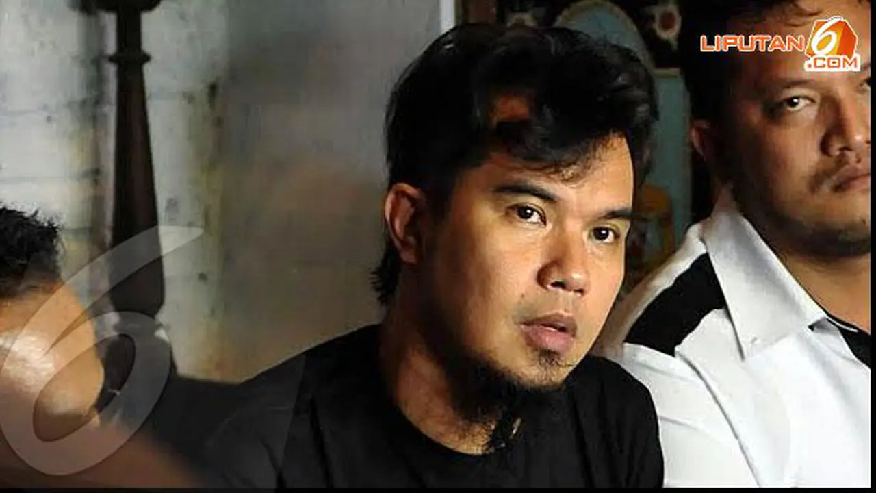 Heboh <i>Tweet</i> Ahmad Dhani Soal Janji Potong Alat Vital