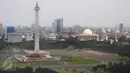Suasana Taman Monumen Nasional (monas) dari ketinggian di Jakarta, Kamis (29/12). Perayaan pergantian tahun dari 2016 ke 2017 akan dilakukan di Jakarta. (Liputan6.com/Angga Yuniar)