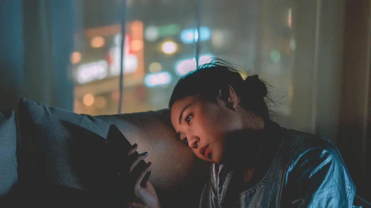 tips fokus bekerja setelah putus cinta