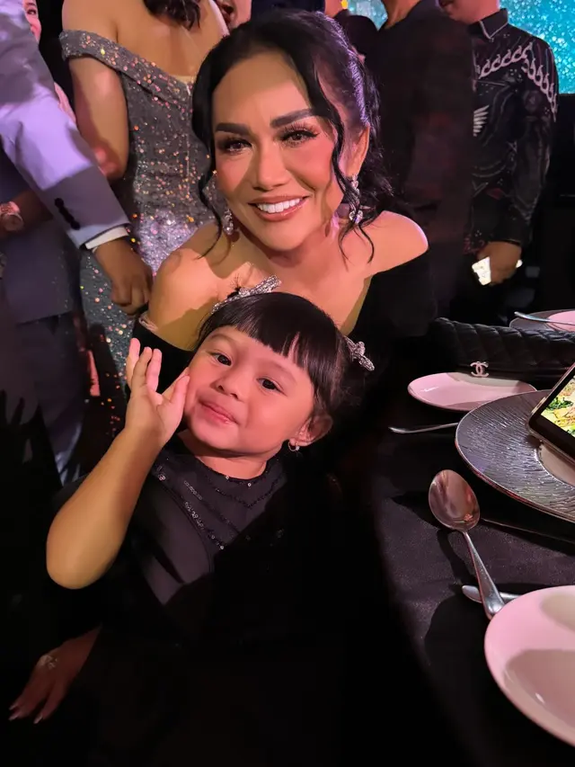 Krisdayanti dan Ameena