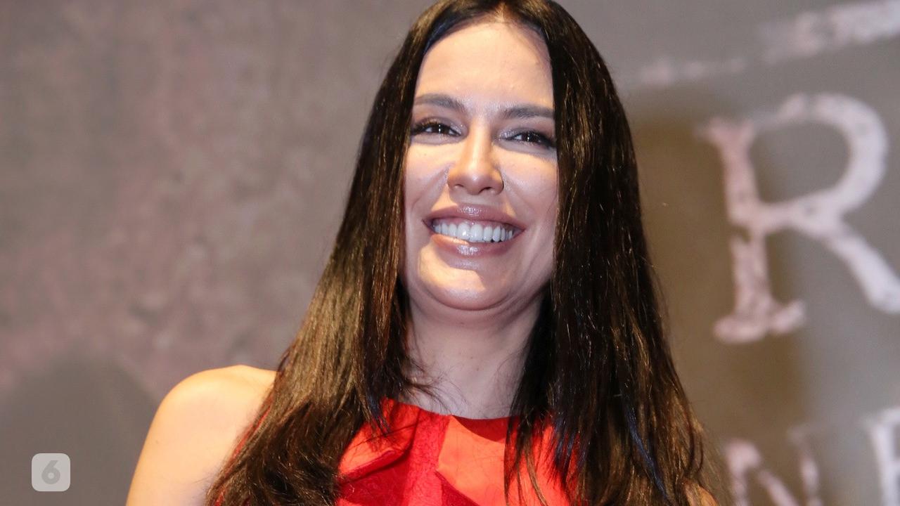 [Bintang] Sophia Latjuba