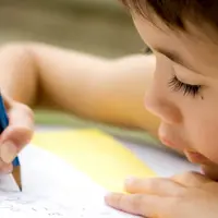 Meski tak seindah buatan para pujangga, anak-anak mampu membuat surat cinta yang tulis. (Foto: nbcnews.com)