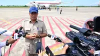 Menteri Sekretaris Negara Prasetyo Hadi di Lanud Sutan Sjahrir, Sumbar. (Foto: Biro Pers Sekretariat Presiden).