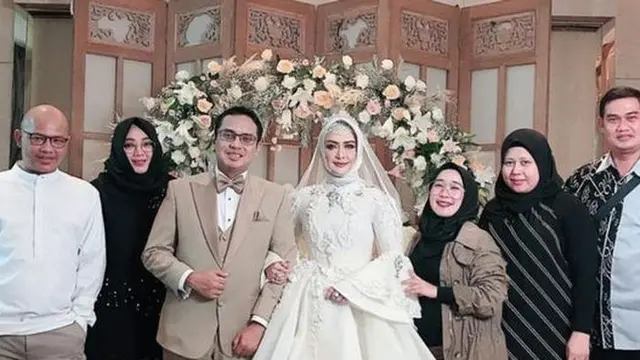Pernikahan Eddies Adelia