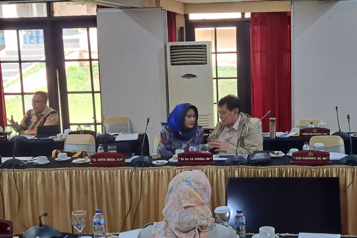 Anggota DPRD DKI Jakarta Cinta Mega