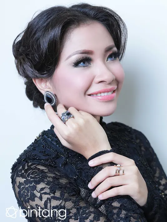 Meski bukan merupakan penyanyi dangdut pada awalnya, namun Shiha Zikir termasuk penggemar musik dangdut. Diakui oleh Shiha jika musik dangdut di Indonesia lebih sukar dibawakan dibanding dangdut Malaysia. (Galih W. Satria/Bintang.com)
