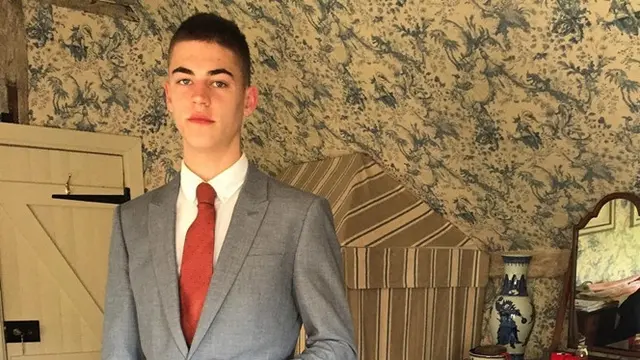 10 Tahun Berlalu, Ini 6 Potret Terbaru Hero Fiennes Tiffin Si Pemeran Voldemort Muda