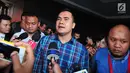 Penyanyi dangdut Saipul Jamil memberi keterangan kepada awak media usai menjalani sidang pembacaan putusan hakim di Pengadilan Tipikor Jakarta, Senin (31/7). (Liputan6.com/Helmi Afandi)