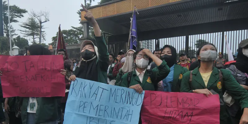 Datangi Gedung DPR RI, Mahasiswa Tolak Pidato Presiden Jokowi