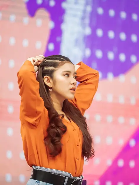 [Fimela] Tiara Anugerah Indonesian Idol X