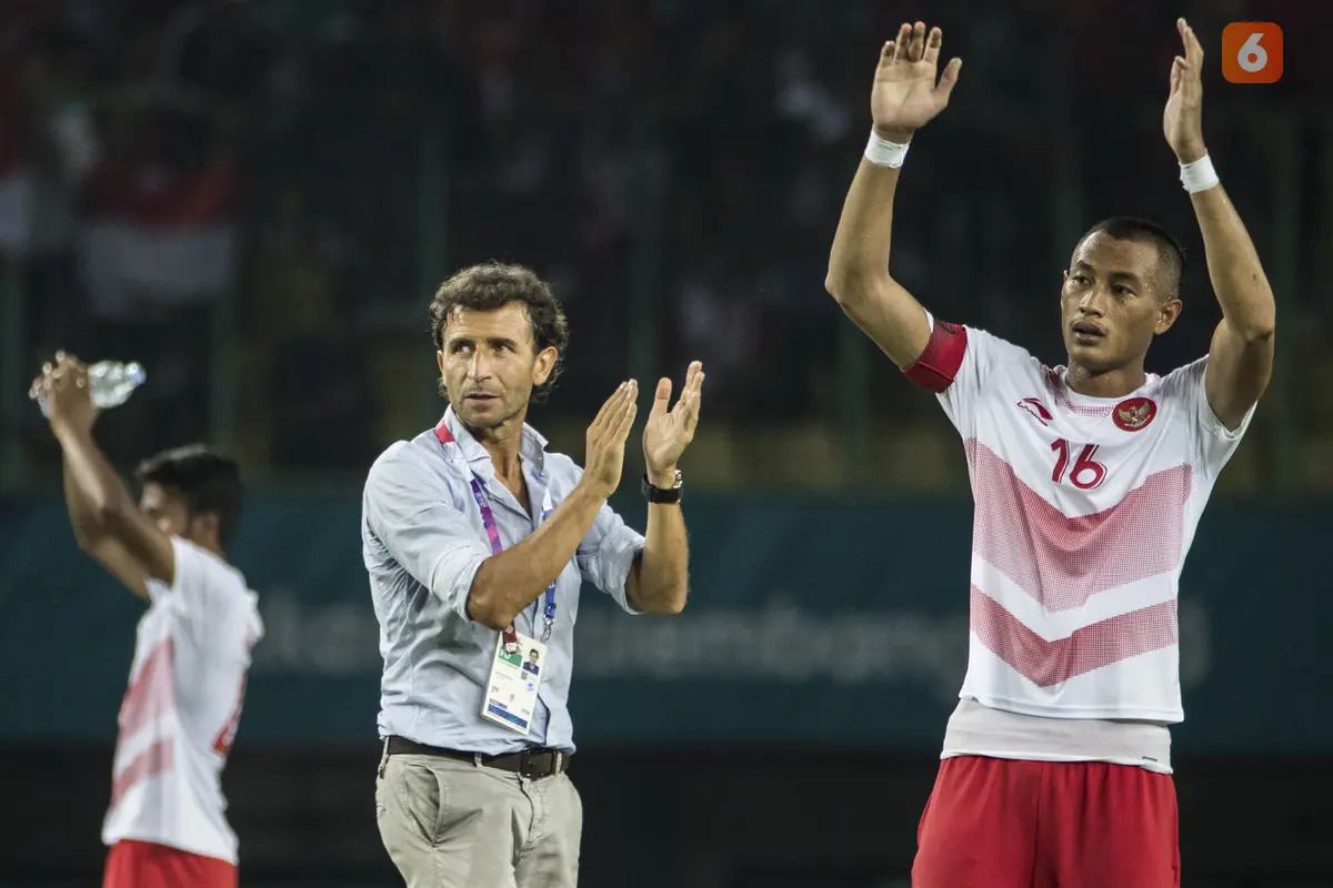 Sepak Bola : Indonesia Vs Laos