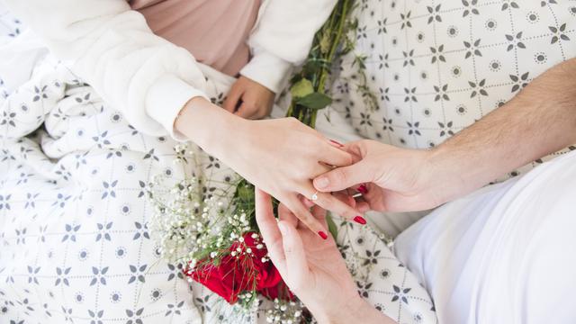 couple juli menyayangi