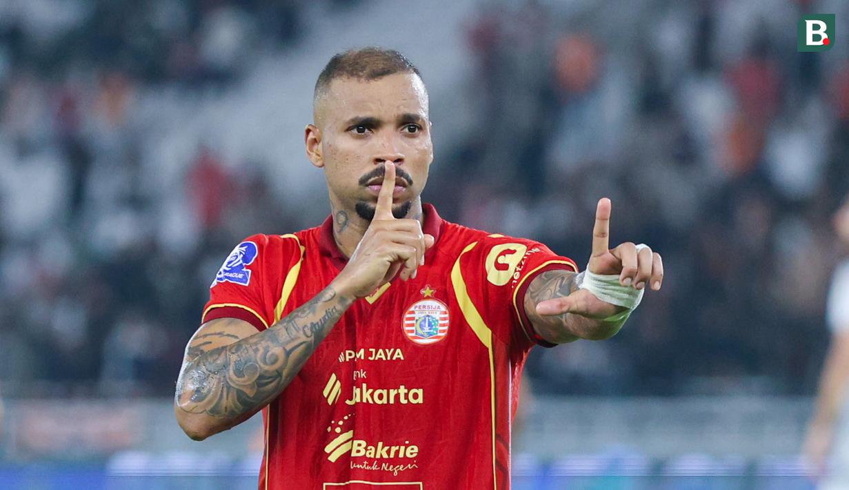 Pemain Persija Jakarta, Gustavo Almeida, merayakan gol ke gawang Madura United pada laga pekan ke-18 BRI Super League 2025/2026, Jumat (23/01/2026). (Bola.com/M Iqbal Ichsan)