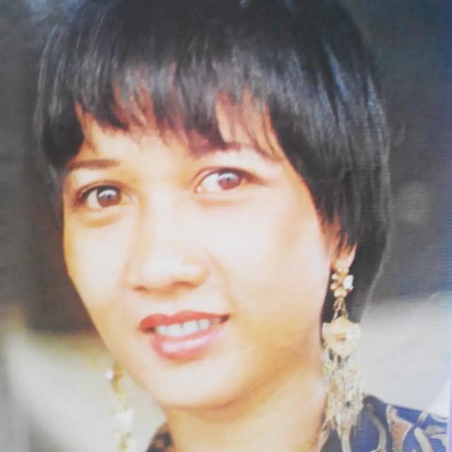 7 Transformasi Aktris Senior Yati Surachman, Pindah Agama Usai Lihat Pohon Natal