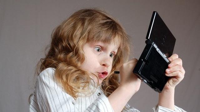 6 Cara Membatasi Si Kecil Bermain Game di Gadget