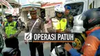 Operasi Patuh Lodaya digelar Polres Tasikmalaya, ratusan pelanggaran lalu lintas ditindak petugas. Polisi menurunkan paksa penumpang motor yang melebihi kapasitas. Polisi memindahkannya ke angkutan Kota.