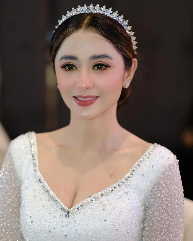 10 Seleb ini ternyata pernah belajar di pesantren, Nikita Mirzani dulunya santri Gontor