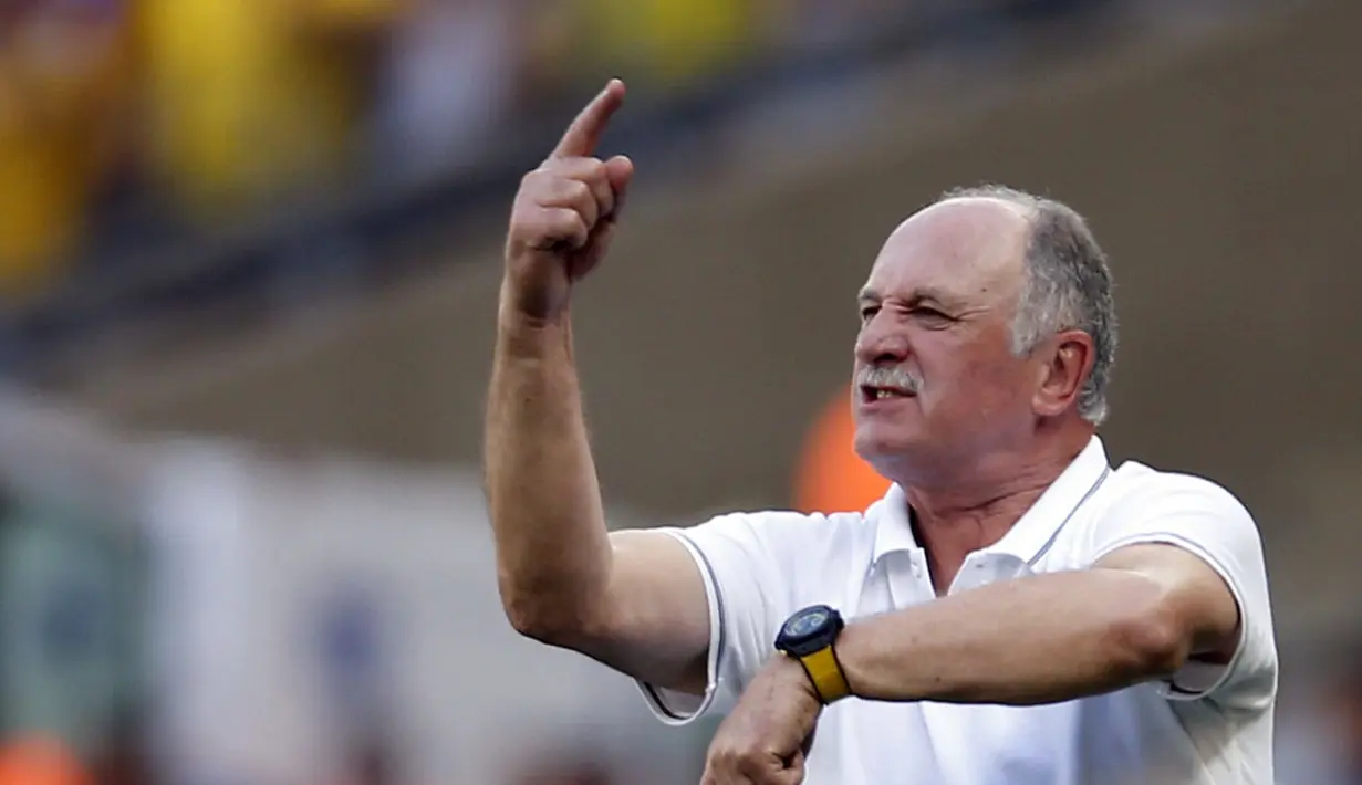 Big Phil menjadi julukan bagi Luiz Felipe Scolari, pelatih Timnas Brasil. Pelatih berusia 65 tahun ini menangani Neymar dkk sejak 2012. (REUTERS/Sergio Perez)