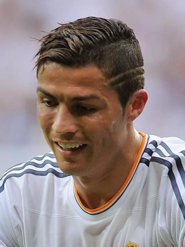 6 Gaya Rambut Cristiano Ronaldo Paling Curi Perhatian, Ada yang Mirip Dilan Cepmek
