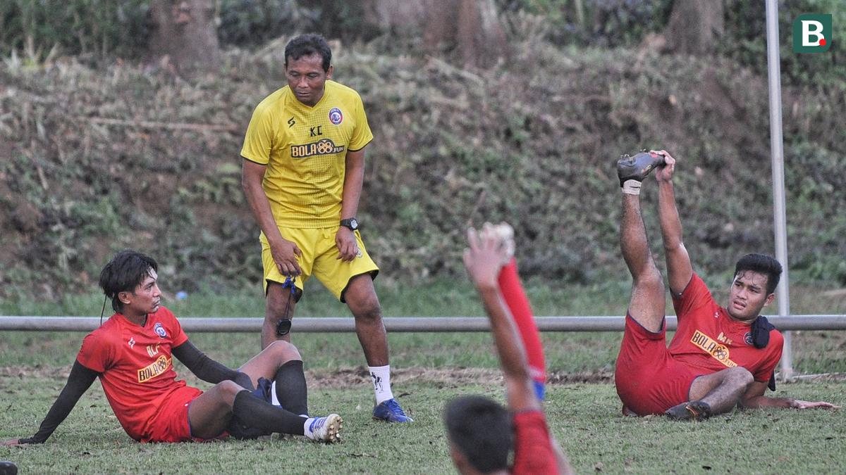 Harianto Berduka Kehilangan Kuncoro: Sosok Idola yang Pergi di Tengah Lapangan