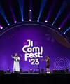 Duo MLI, Coki Pardede dan Tretan Muslim menjadi penutup di acara Jicomfest 2023 hati pertama. Mereka naik panggung sekitar pukul 23.00 WIB.