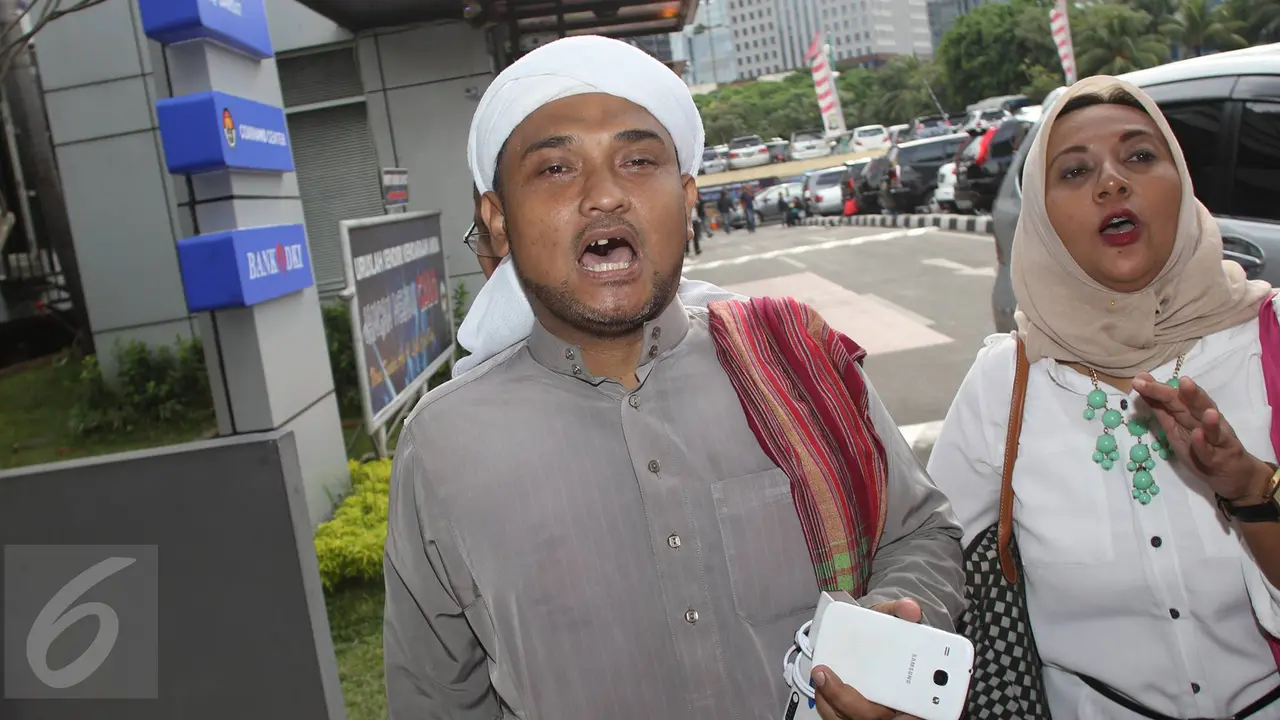 20170105-Fitsa-Hats-Jakarta-Habib-Novel-IA