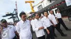 Menteri Perhubungan Budi Karya Sumadi melepas keberangkatan KM Caraka Jaya Niaga III-4 yang digunakan sebagai kapal tol laut logistik Natuna di Pelabuhan Tanjung Priok, Jakarta Utara, Selasa (25/10). (Liputan6.com/Immanuel Antonius)