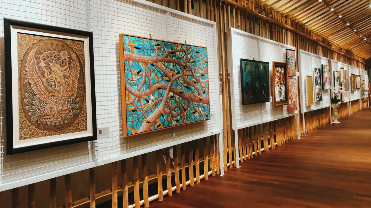 Lukisan di Indonesia Pavilion