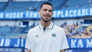 Thom Haye di Persib Bandng. (Bola.com/Dok.Instagram Persib Bandung).