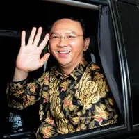 Ruhut dipecat sebagai juru bicara partai berlambang mercy itu lantaran kerap menyatakan dukungannya kepada Ahok di Pilkada DKI Jakarta 2017.
