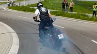 Luar Biasa, Biker Ini Lakukan Burnout Sejauh 4,479 Km