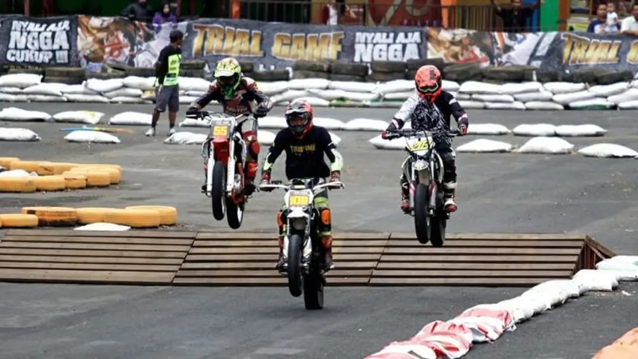 Supermoto