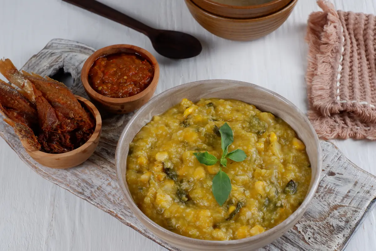 resep tinutuan makanan khas manado