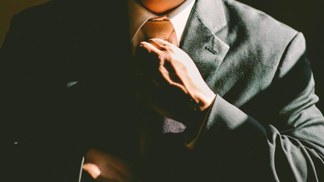 Ilustrasi pejabat publik, pemakzulan