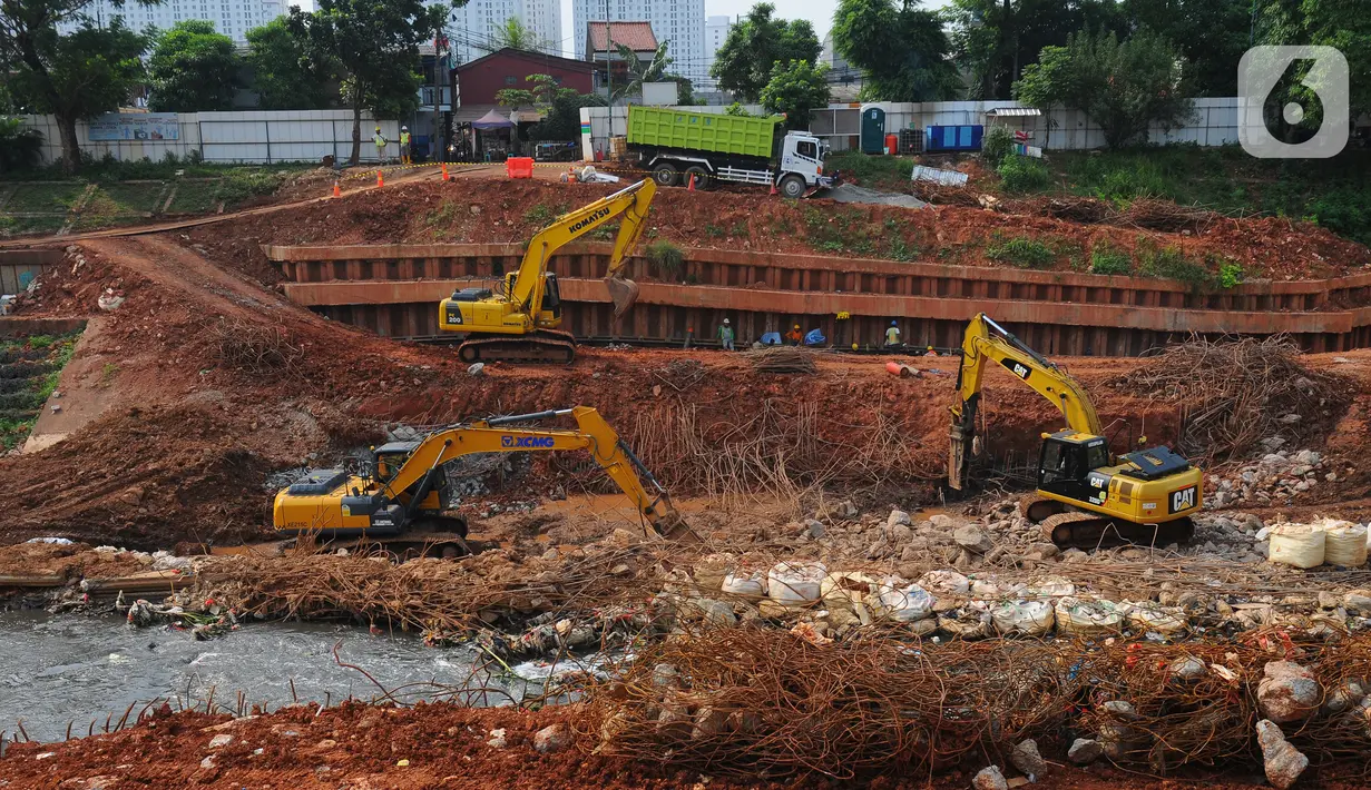 Sodetan Ciliwung dibangun untuk memecah Kali Ciliwung ke KBT supaya tidak banjir.(merdeka.com/imam buhori)