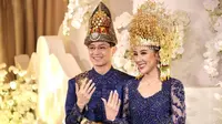 Gaya Teuku Rassya di Hari Pernikahan, Gagah dalam Balutan Busana Adat Aceh Modern