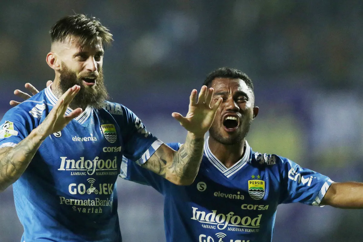 Liga 1 Indonesia 2018 : Persib Bandung Vs Persija Jakarta