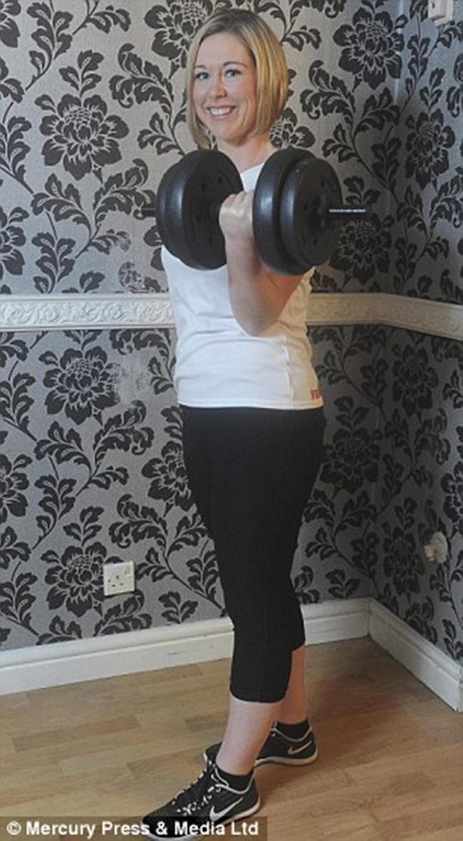 Jenni lebih percaya diri saat tubuhnya langsing | Photo: Copyright dailymail.co.uk