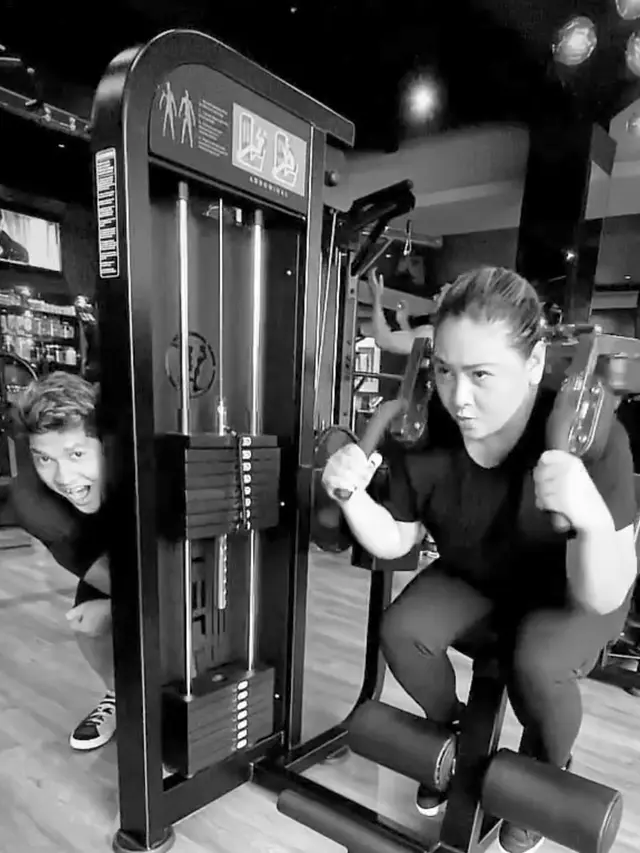 Keseruan Audy Item dan Iko Uwais olahraga bareng. (Foto: Instagram/audyitem)