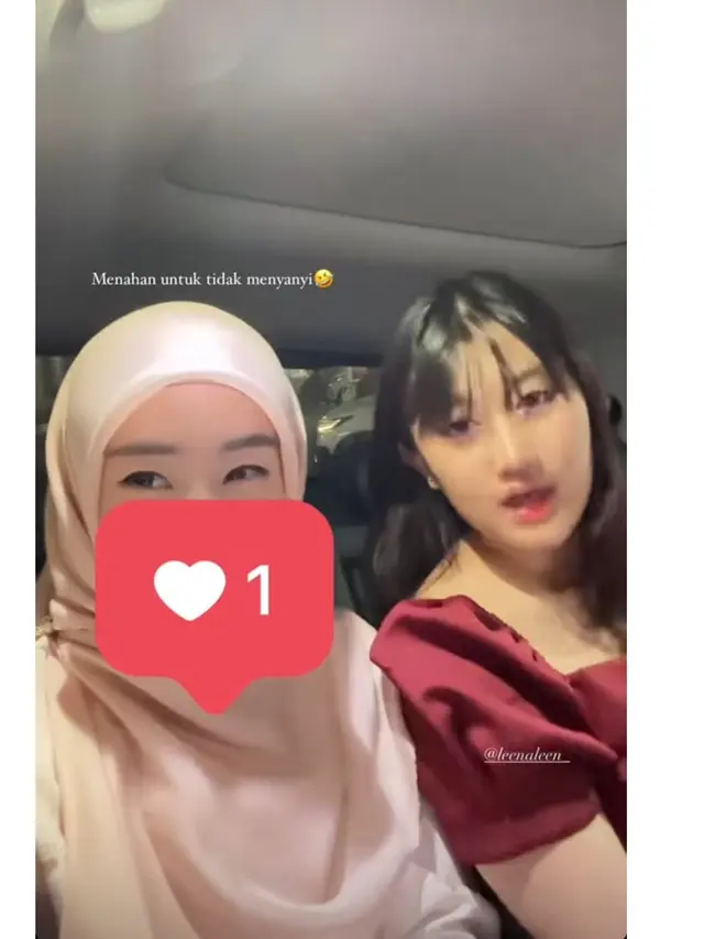 6 Potret Larissa Chou dan Sang Adik yang Rayakan Natal, Saling Menghormati