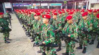 Apel tersebut digelar untuk mengecek kesiapan pasukan TNI dalam mengamankan proses sidang putusan gugatan pilpres oleh MK pada Kamis (21/8/14) siang. (Liputan6.com/Faizal Fanani) 
