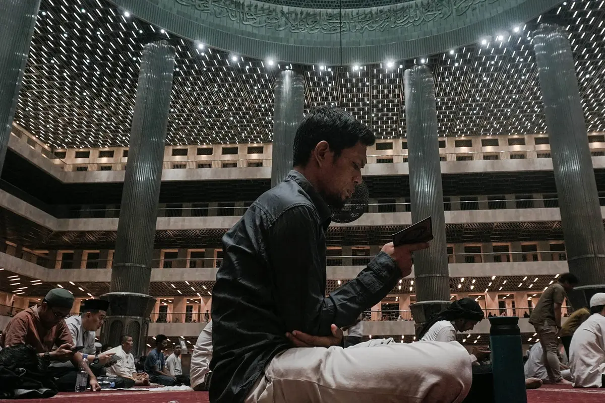Malam 25 Ramadan, Ribuan Jamaah Khusyuk Menjemput Lailatul Qadar di Masjid Istiqlal