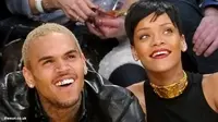 Putus dengan Rihanna, Chris Brown Tunda Peluncuran Album