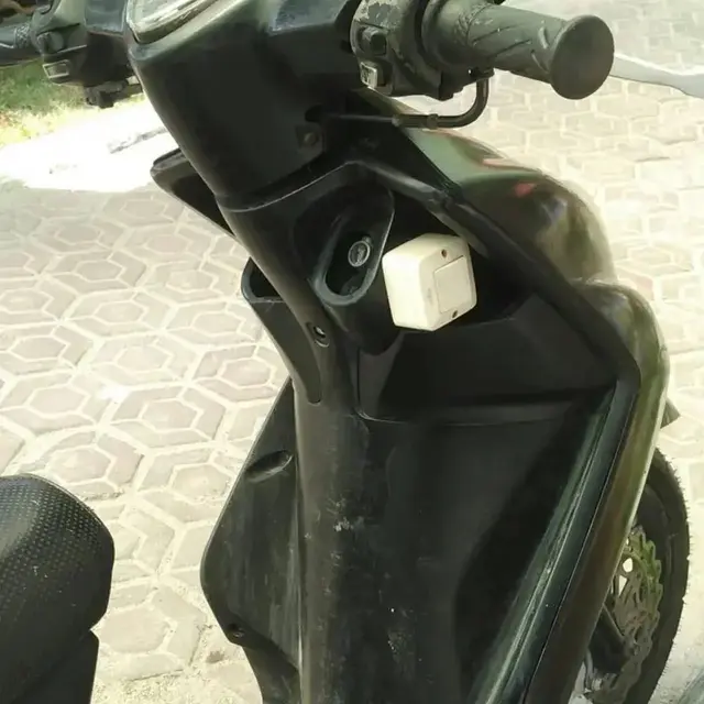 Kumpulan Potret Akal-akalan Montir Memperbaiki Sepeda Motor dengan Bahan Seadanya (ist)