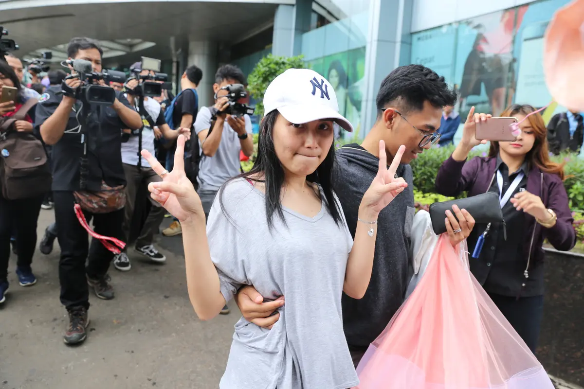 [Bintang] Ayu Ting Ting